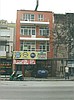 İZMİR KARŞIYAKA ANADOLU CADDESİNE SIFIR BİNA