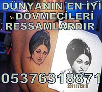 Dövme ile portre yapan yerler beyaz kedi
