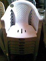 KOLLU PLASTİK SANDALYE