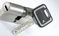 MUL-T-LOCK MT5+